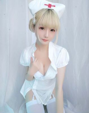 24岁女高中生_BD英语在线视频播放