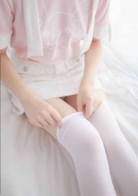 手伸进裙摆揉h兄妹文_国产剧日韩电影在线