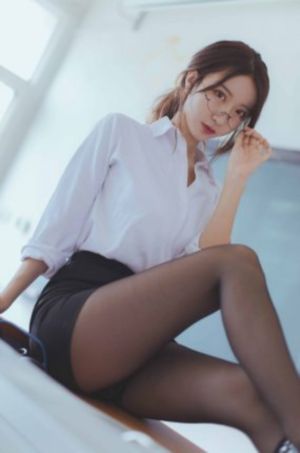上司丰满的女人_BD英语高清电影在线