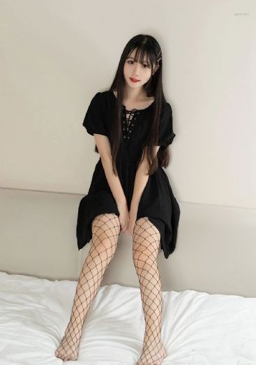女大学生的沙龙室在线_高清电影在线观看